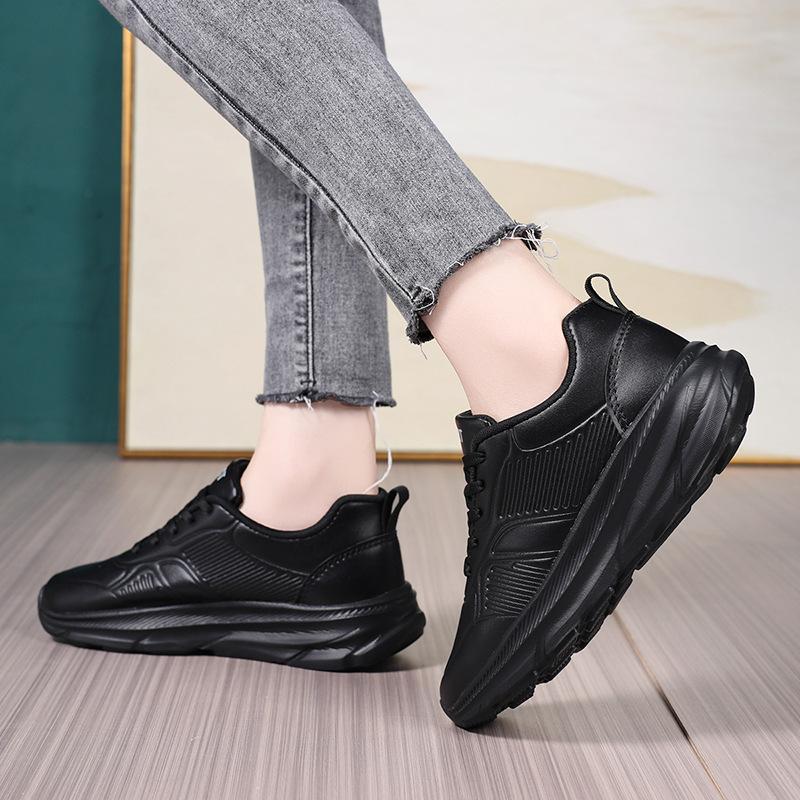 Casual Sports Shoes Leather Surface All Black Spring and Autumn Waterproof Soft Sole Light Wear-resistant and Comfortable