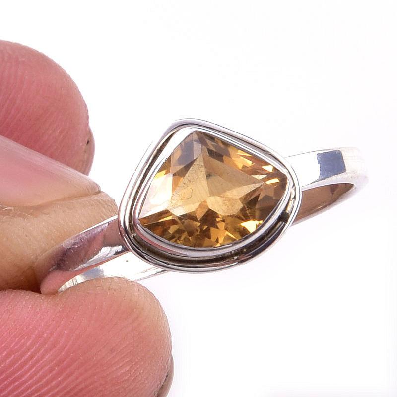 

Кольцо из чистого серебра 925 пробы с натуральным цитрином, размер 10, d5h15