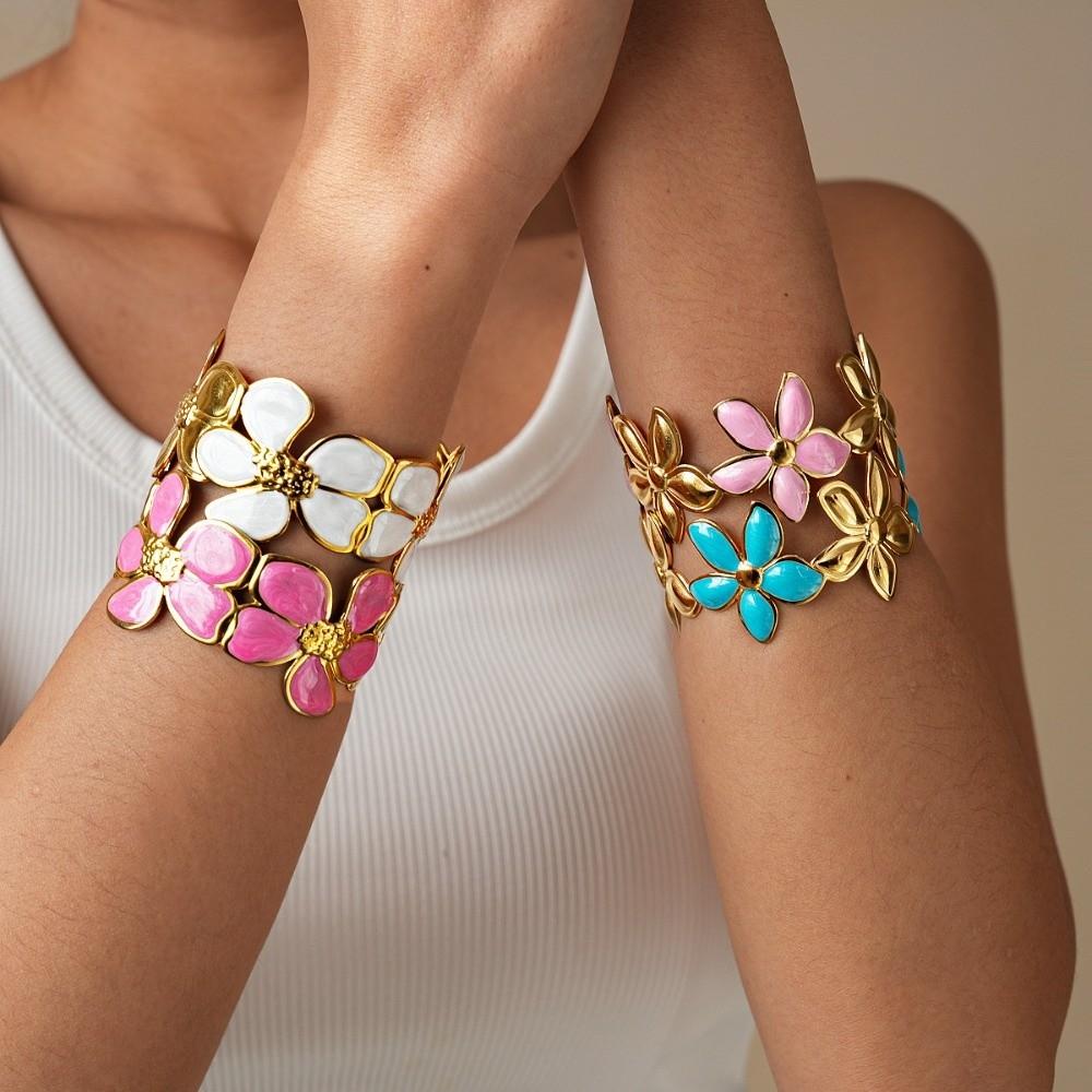 Emaille Bloem Armband Goudkleurig Vintage Manchet Elegante Open Manchetten Meisje