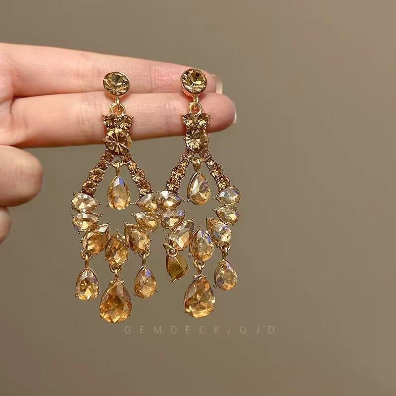 European & American Geometric Rhinestone Flower Tassel Earrings - Luxurious & Fashionable Ear Studs for Women