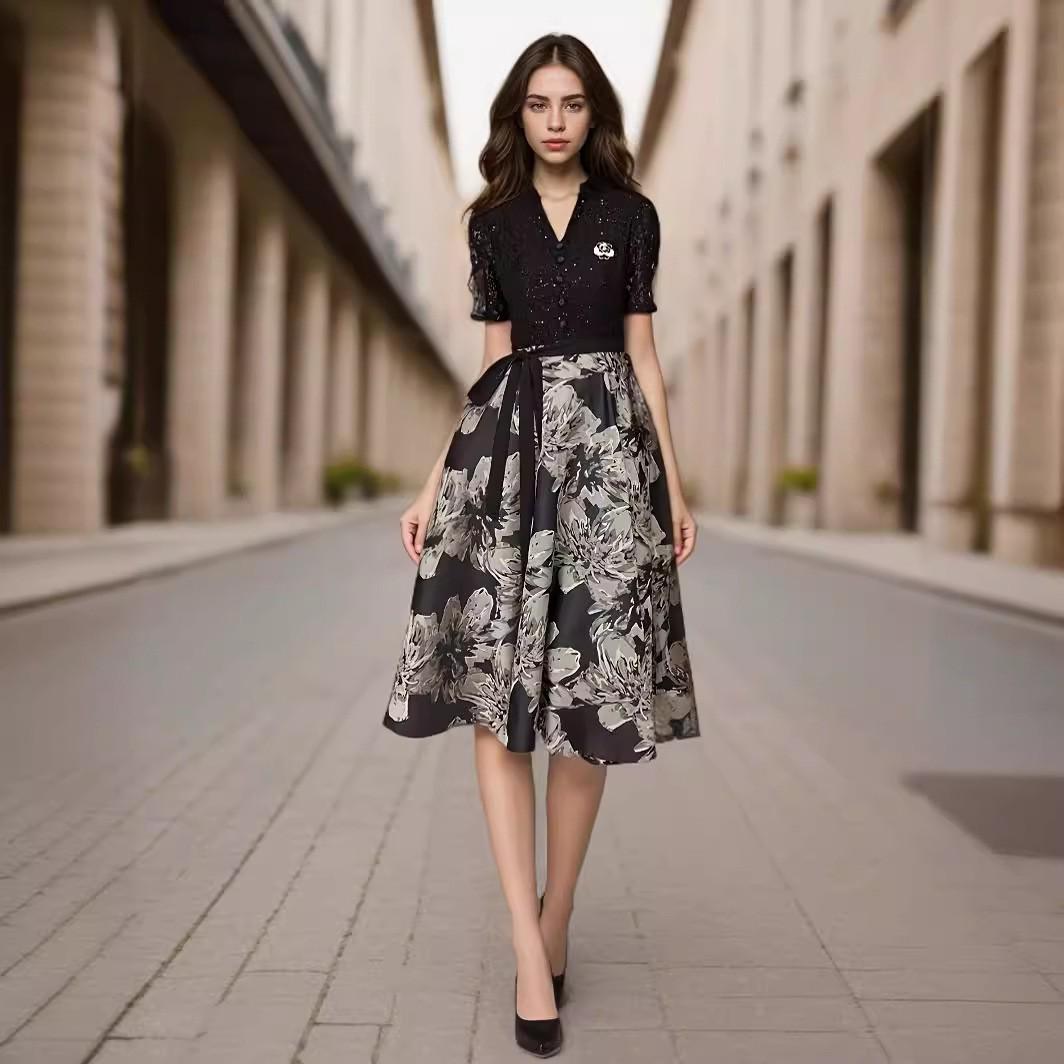 

2025 Floral Sequin V-Neck A-Line Dress - Mid-Length, High-Waist Design M чёрный