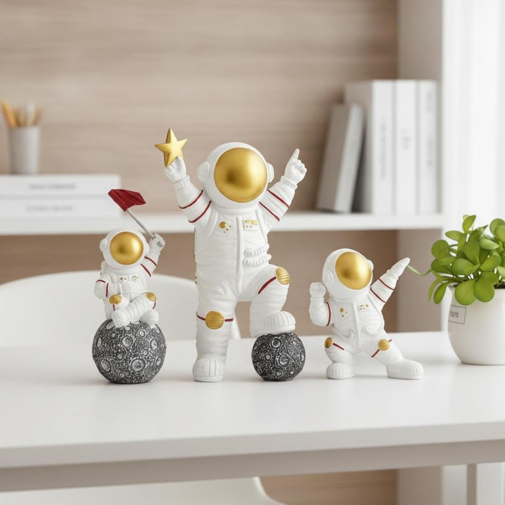 3 Pieces Astronaut Figurines Decorative Figurine Collectible for Desks