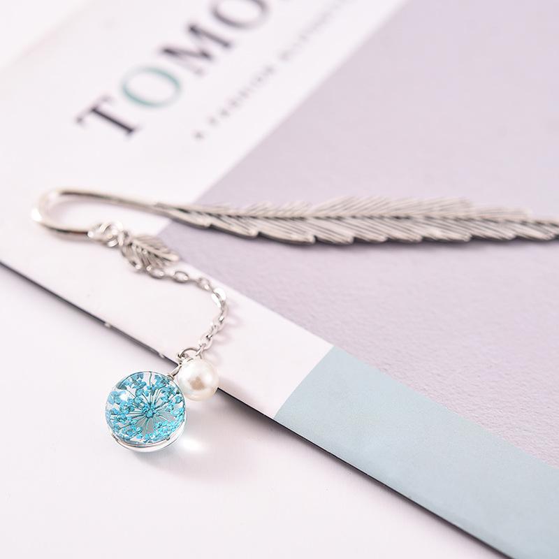 Novelty Dry Flower Bookmark Retro Ball Pendant Book Label For Girls Vintage Jewelry Kids Gift Stationery Book Accessories