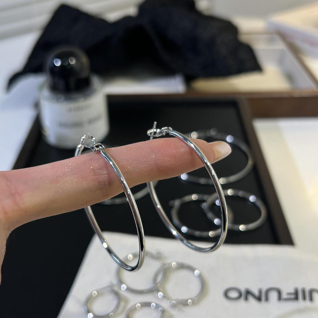 Cross-border High-End Light Luxury Ear Cuffs: Trendy, Versatile, Simple Fashion Earring Jewelry