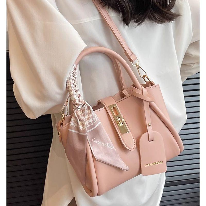 High-end small bags, women's bags versatile  new texture, popular messenger bags this year, portable bucket bags