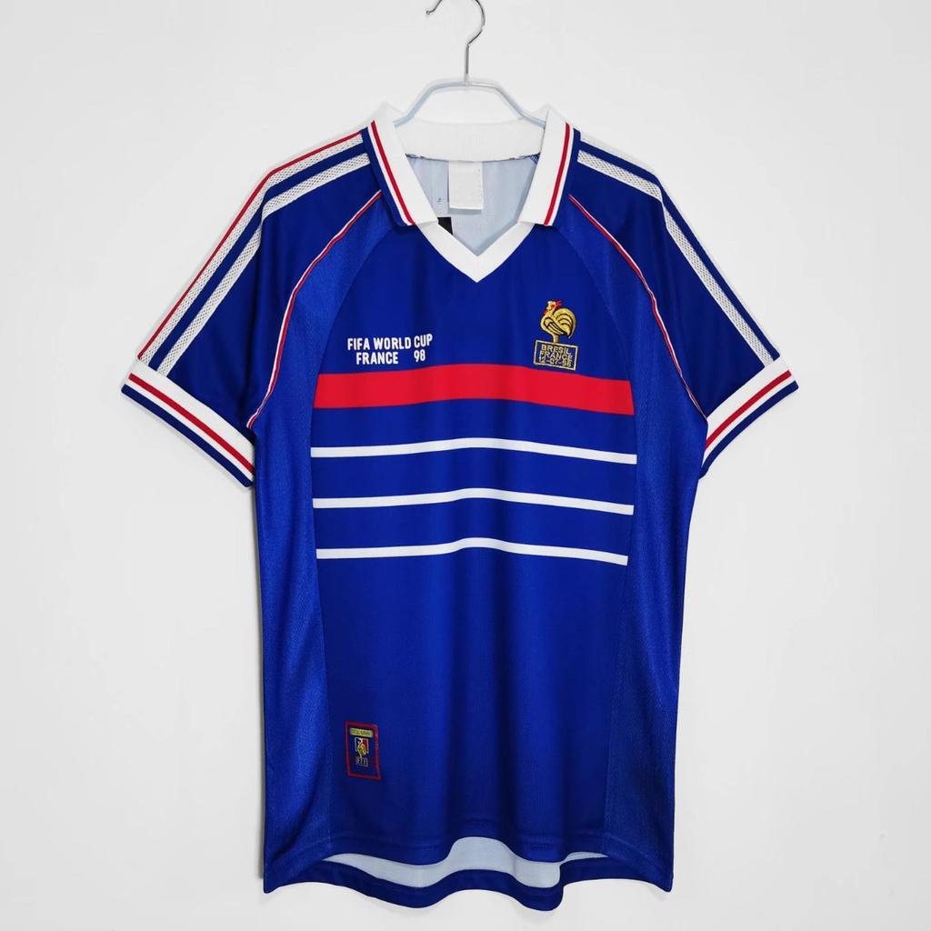 Source: Retro football uniform: Brazil-Real Madrid-Manchester United nostalgic version short-sleeved jersey