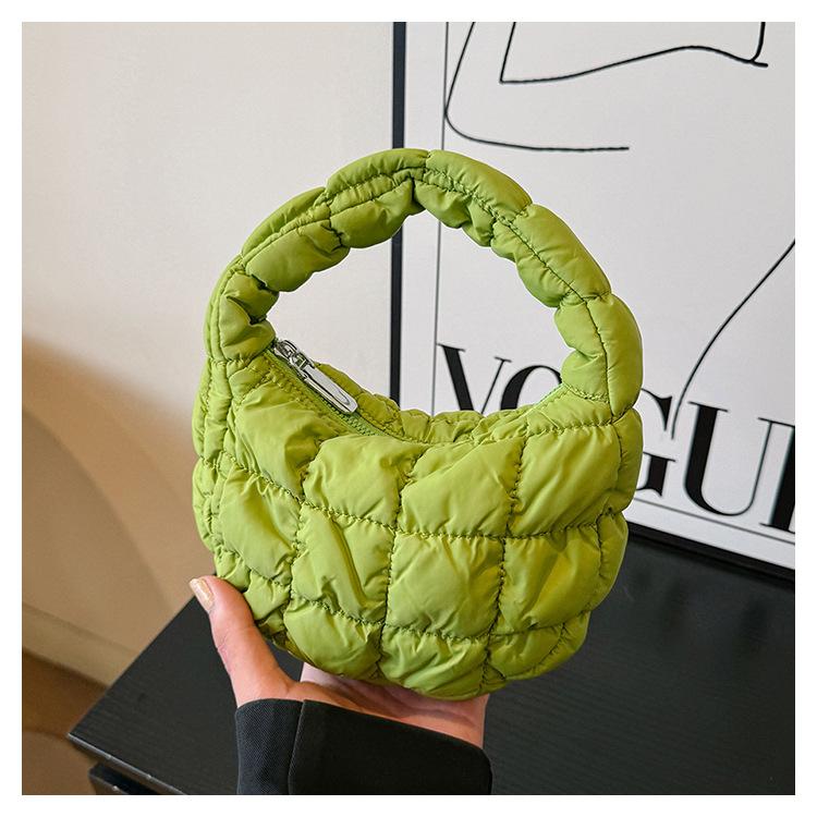 Корейская плиссированная сумка клетчатая сумка-облако сумка подмышку 2025 новый дизайн с пухом иностранная модная мини-сумочка