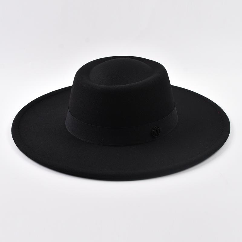 Britischer Stil Filz Fedora Hut Mode 9,5 cm breite Krempe Woll-Bowler Hut Kleid Hut Winter Kirche Jazzmützen chapeu feminino
