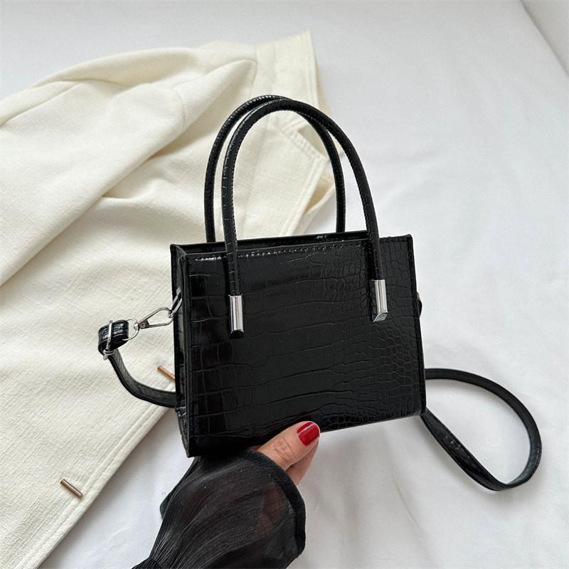 Stylish Summer 2023 Minimalist Shoulder Bag Fashionable Pu Leather Handbag чёрный
