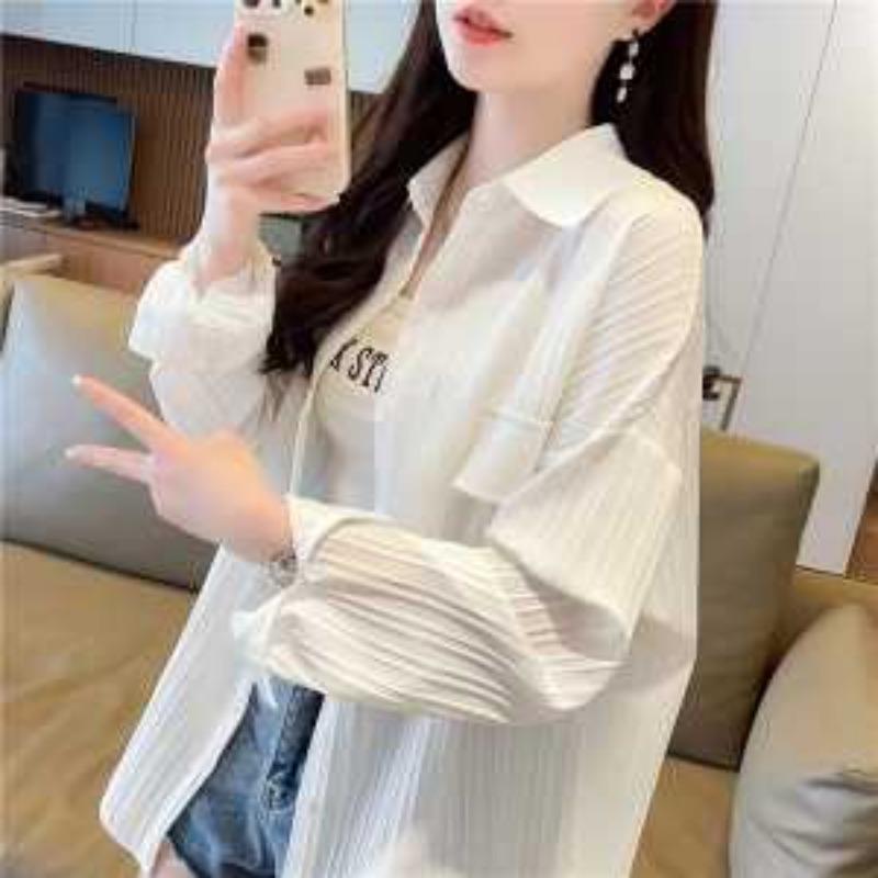 Women's Pleated Oversized Shirt Long-Sleeve Casual Button-Down Blouse