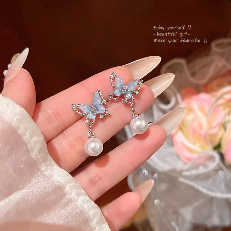 Super Fairy Crystal Butterfly Earrings Women's Niche High-end Sense Versatile Temperament Pearl Stud Earrings