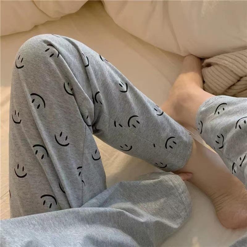 Women's Korean Smiley Cartoon Pajama Set - Soft, Skin-Friendly, Sporty Sleepwear