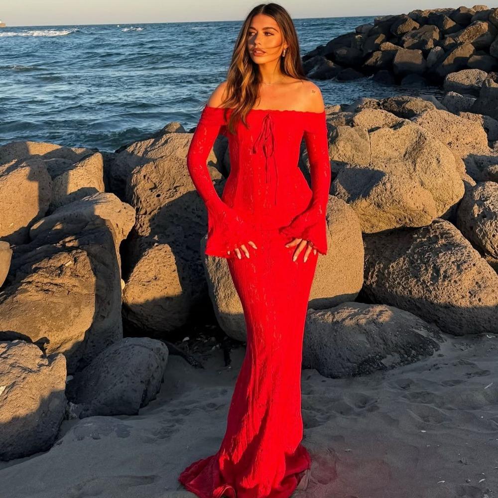 Uthult blonder Ryggløs Slim Lang Kjole Kvinner Stroppeløs Snøring Off Shoulder Kjoler Chic Ny Sexy Kvinne Fest Klubb Kapper