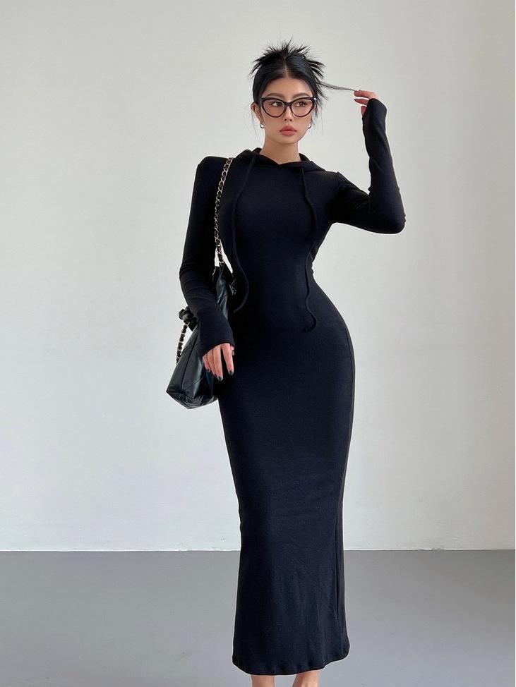 Autumn/Winter Hooded Sweater Dress – Sexy Knee-Length, Long-Sleeved, Hip-Wrapped Design