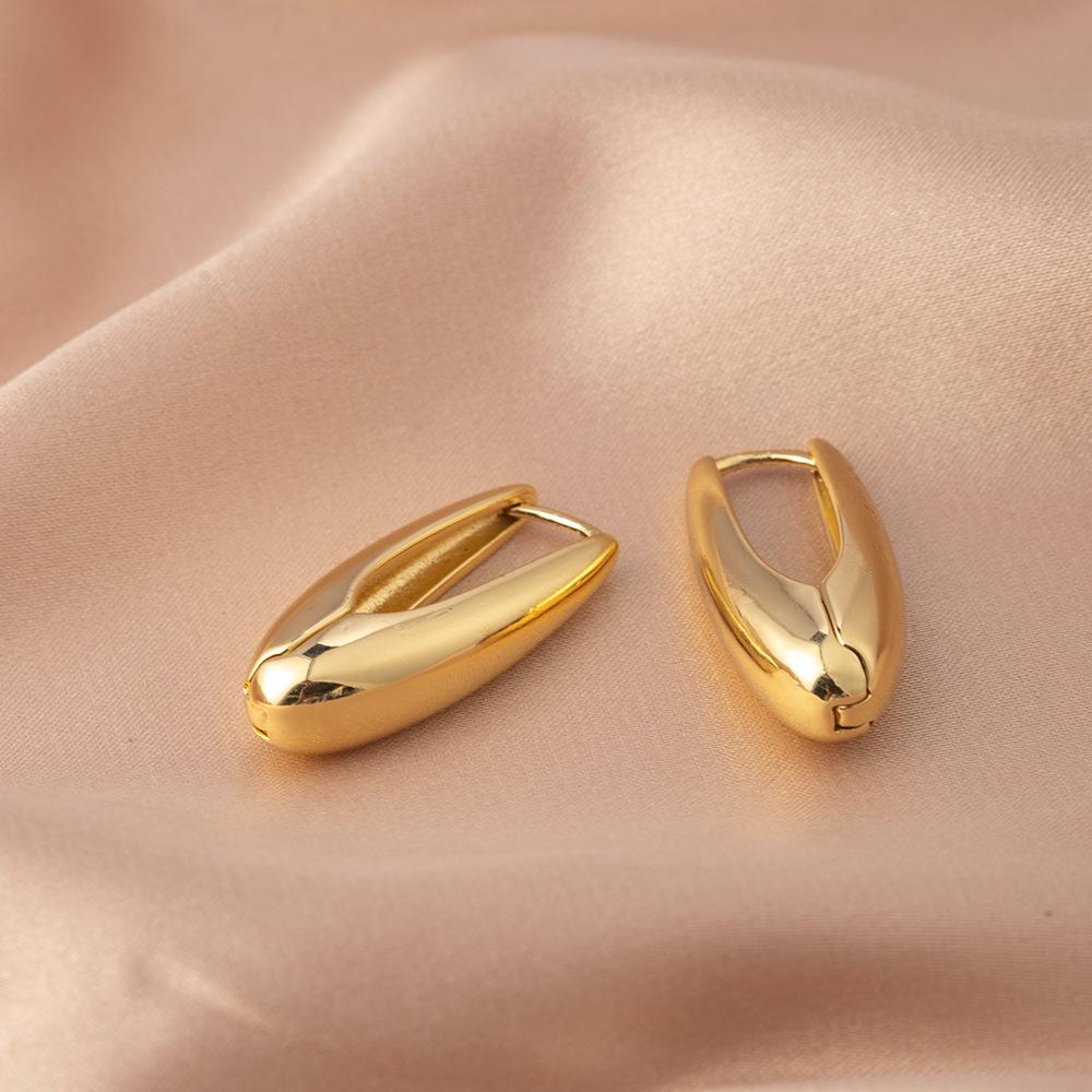 Elegant Minimalist U-Shaped Hoop Earrings - Sleek Design for Women