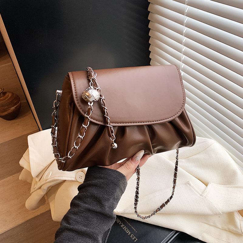 

Модная большая вместимость свежий 22 весна новый однотонный плиссированный простой цепочка одно плечо косая сумка женская