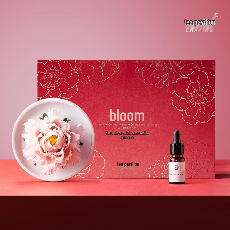 

Handmade Ceramic Flower Diffuser & Glass Tea Set