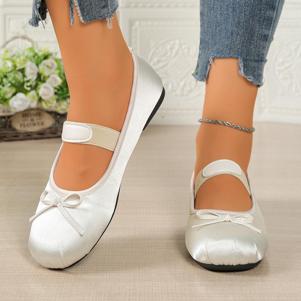 Fashion 2025 New Women Flats Shoes  Round Toe Shallow Bow Silk Sneakers Women Plus Size Slip on Lightweight Loafers Zapatos De Mujer
