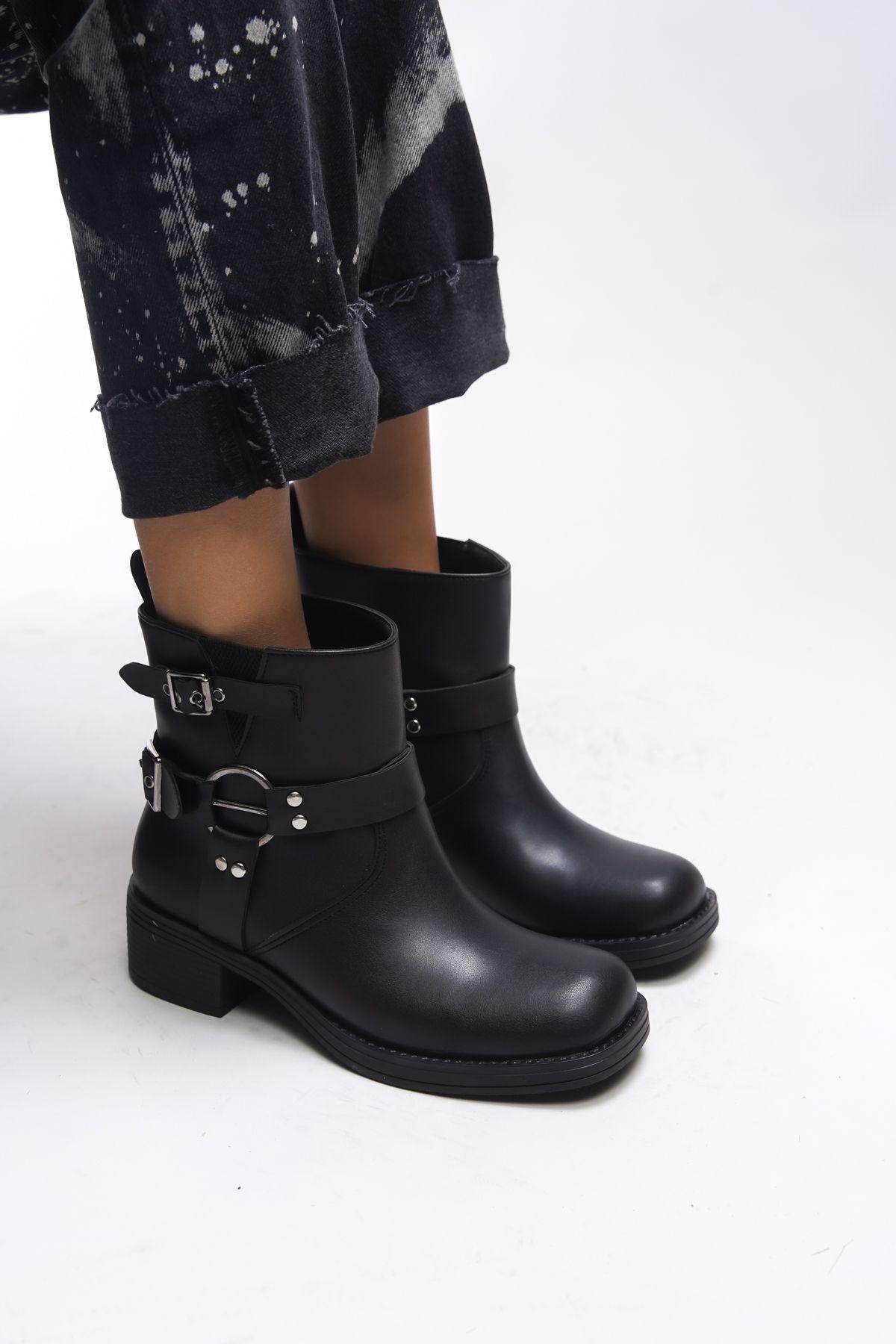 

Women Modern Stylish Fashion Rhossohe Women Boots Black Skin 37