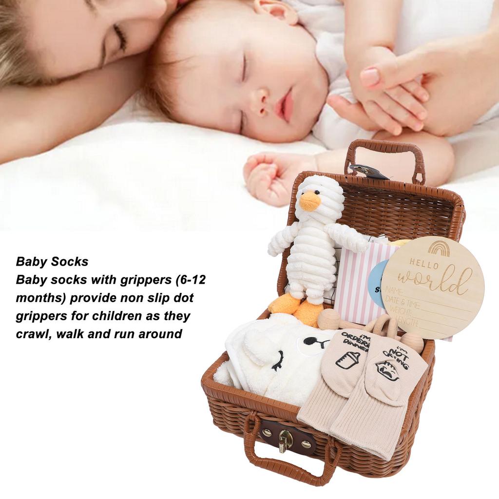 Baby Shower Gifts Basket Including Clothes Cute Doll Wooden Rattle Toy Funny Bibs Socks Greeting Card Newborn Baby Gifts Set White