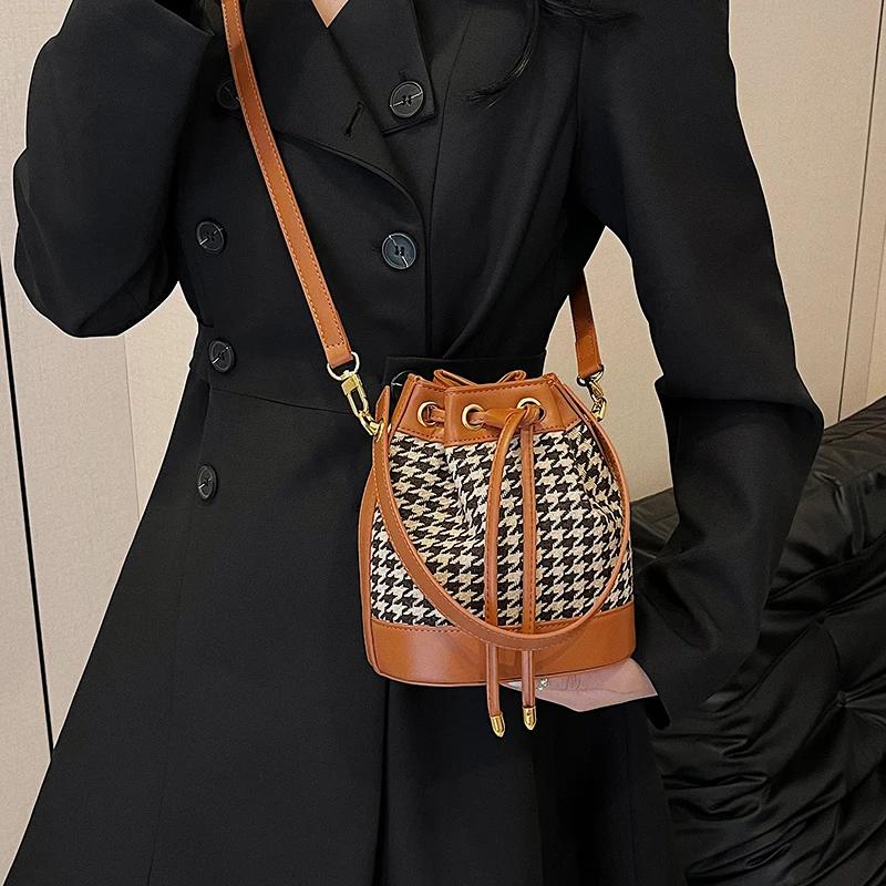 Retro Houndstooth Handbag Women's Bag Day Clutch Fashion Versatile Shoulder Crossbody Bag 2024 Designer Bucket Bag Lady Purse