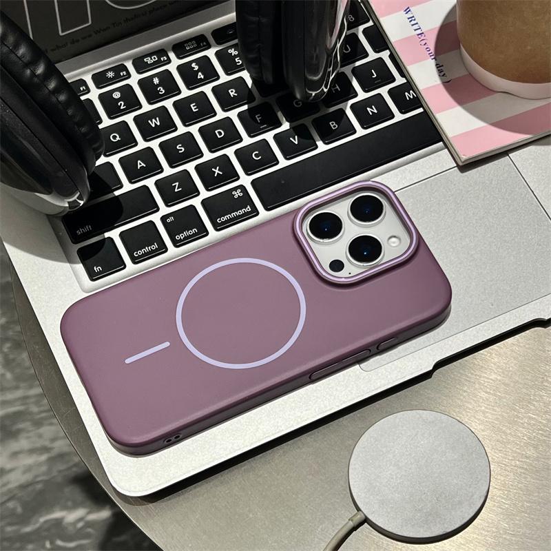 Ultrathin Magnetic MagSafe Phone Case for iPhone 16 Pro Max 15 14 13 12 11 Pro Max Wireless Charging Matte Hard PC Armor Cover