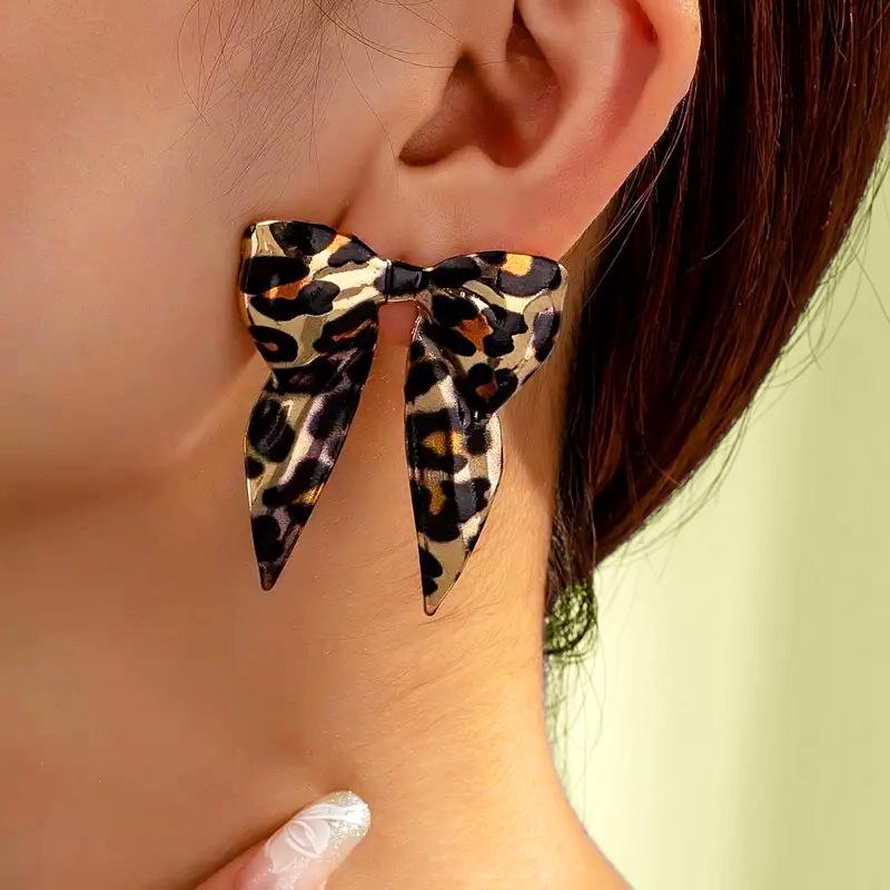 Leopard Print Vintage Bow Stud Earrings – 2025 New Advanced Charm