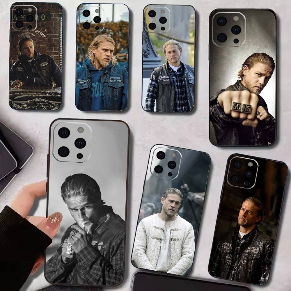 Etui na telefon Charlie Hunnam do iPhone 17,16,15,14,13,12,11 Plus,Pro Max,XS,Miękki silikonowy czarny pokrowiec