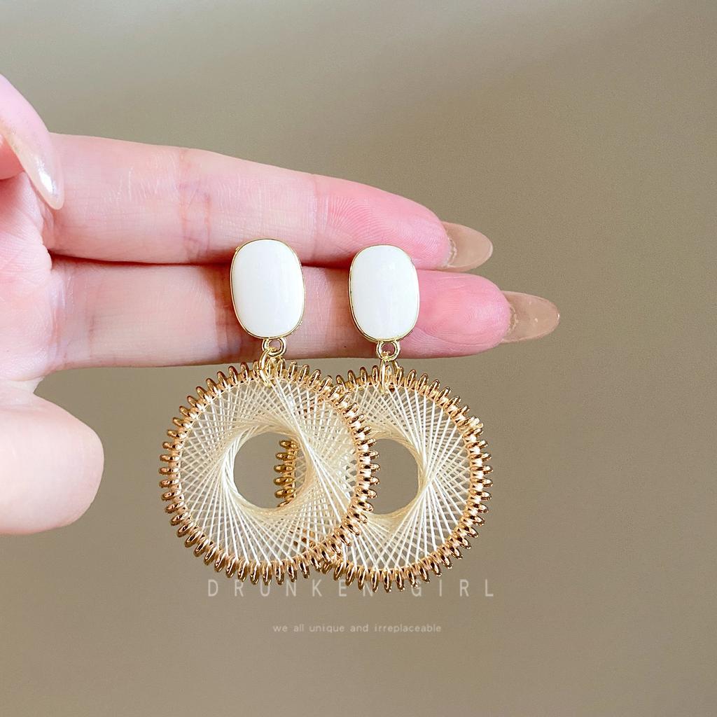 Off-white Woven Earrings Women's High-end Temperament Earrings, Bohemian Vacation Earrings.