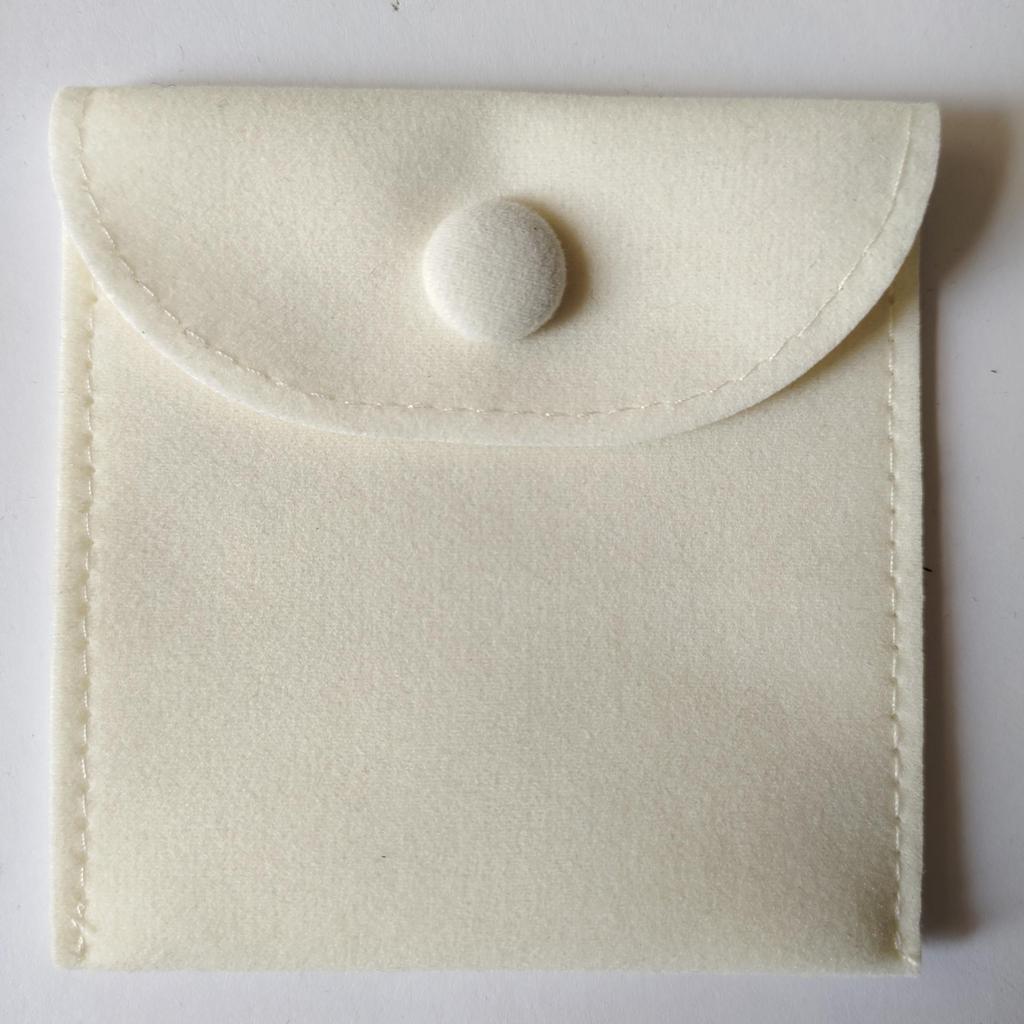 In-Stock Black Velvet Double-Sided Necklace Storage Bag with Snap Closure Flap