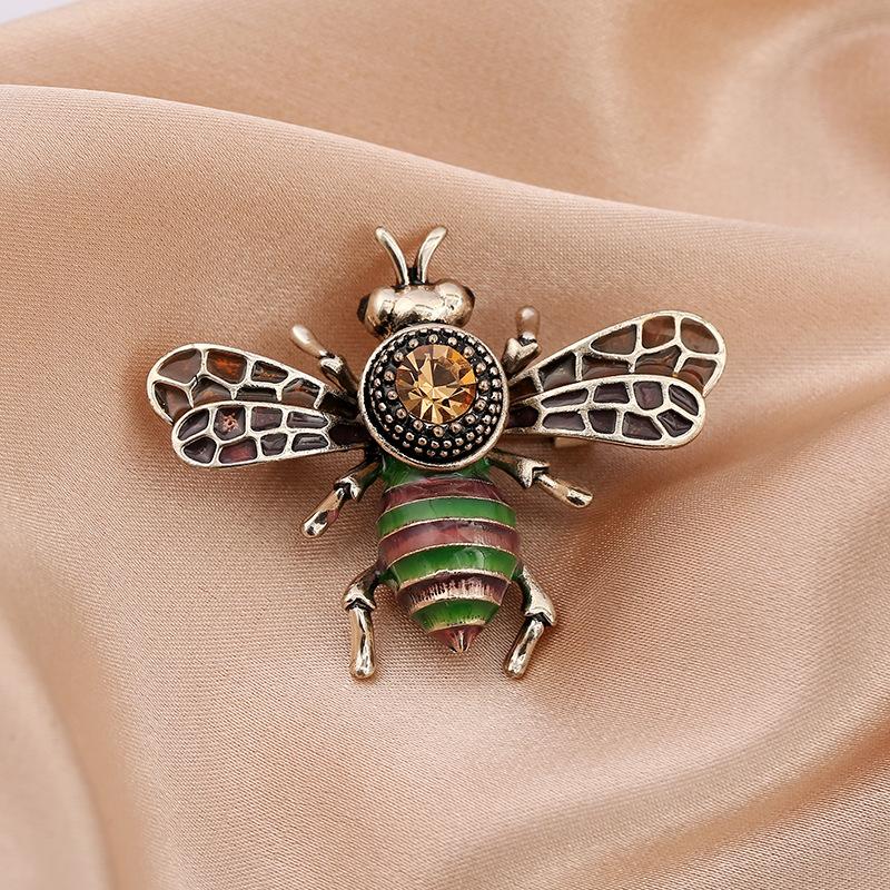 Cute Rhinestone Bee Brooch Women Party Accessories Insect Pearl Corsage Brooches Clothing Accessories