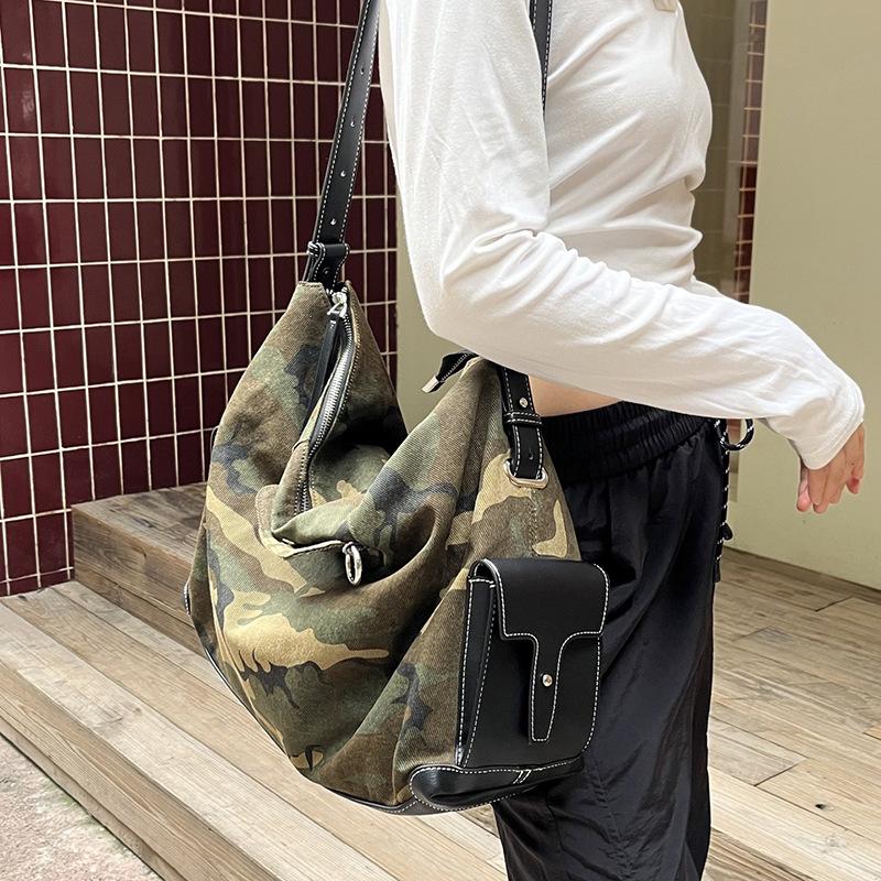 Design del Marchio Camouflage Borsa a Secchiello da Donna a Spalla Borse da Donna Grande Capacità Viaggio Tela Borse a Tracolla da Donna Tote