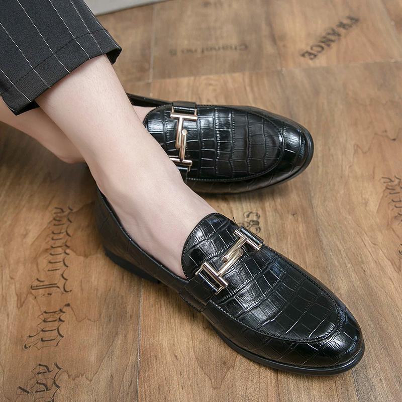 Men's Solid Color Loafers Fashionable British Style Outdoor Leisure Business Wedding Party Men's Black Plus Size Shoes 38-48
