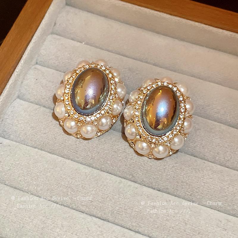 Vintage Medieval Earrings Silver Needle with Diamonds Oval Pearl Stud Earrings Court Style Retro Temperament Earrings Jewelry Women