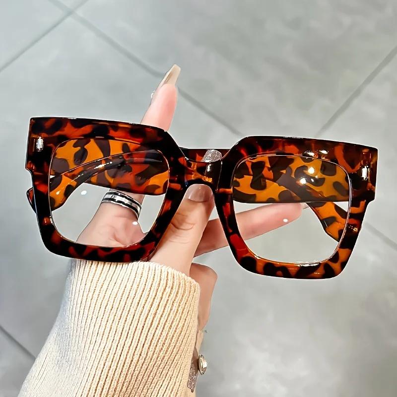 Vintage Black Thick Frame Glasses for Woman Man Spectacles Unisex Fashion Oversized Transparent Lenses Daily Wear Eyewear