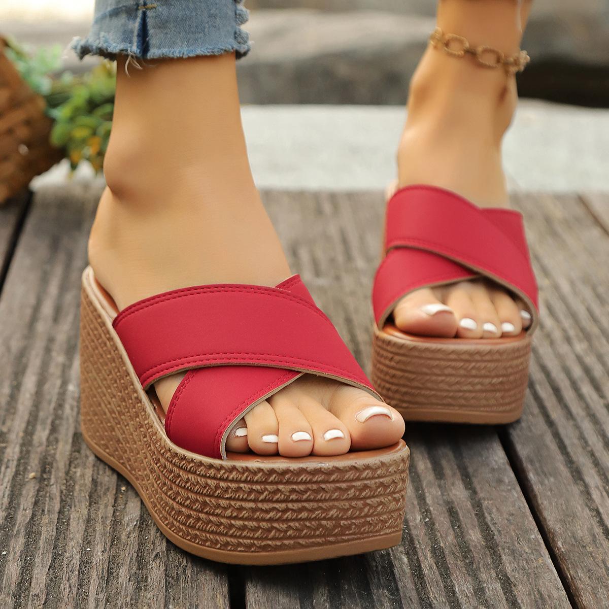 

2025 summer cross with wedge heels slippers women s muffin foreign trade large size casual thick bottom cool slippers 43 красный