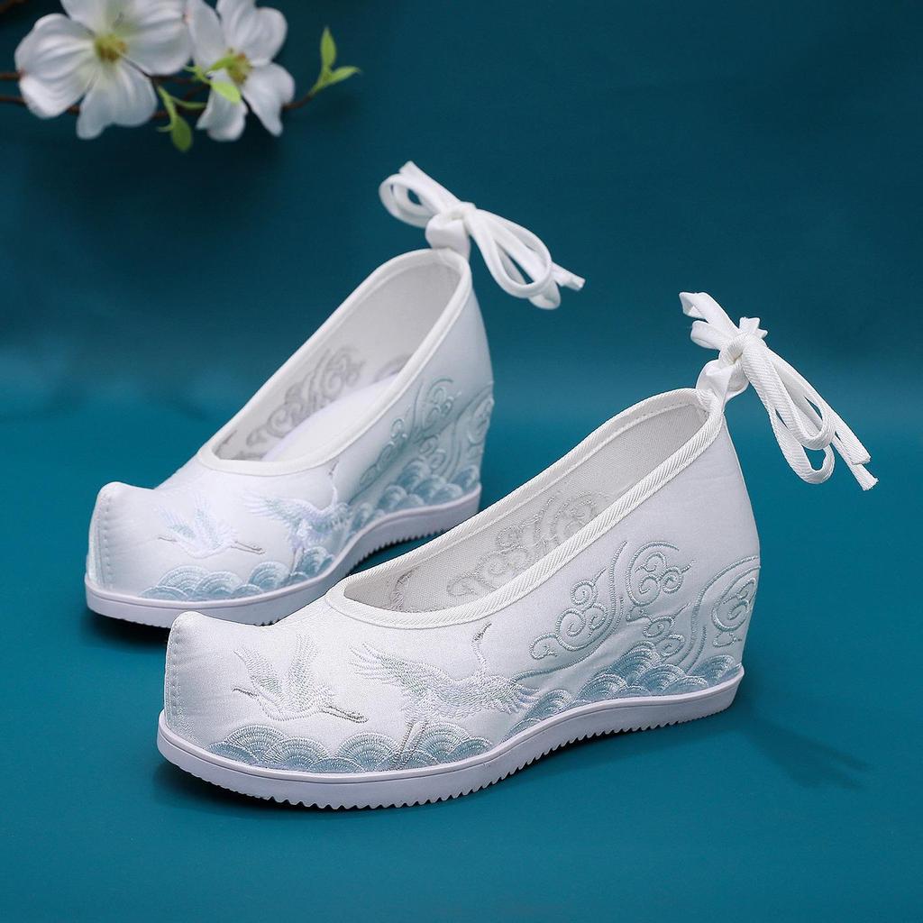 Bestickte Hanfu High Heels & Ballerinas: Traditionelle Sommerschuhe für Damen