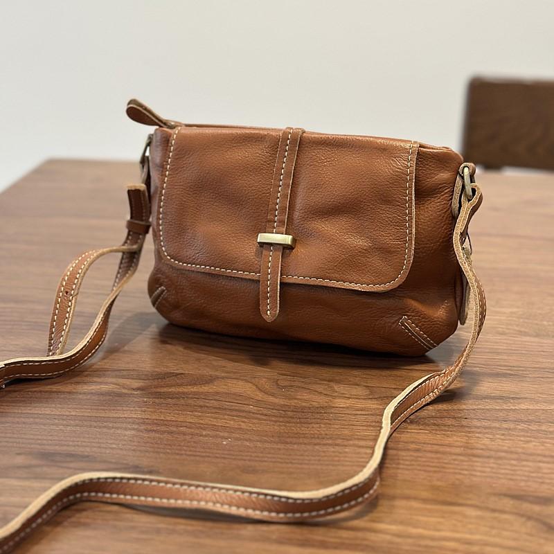 Johnature Retro Genuine Leather Messenger Bag Versatile Lightweight Women Small Bag Commuter Shoulder Crossbody Bags