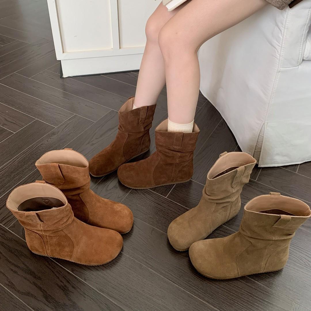 

2025 new autumn and winter round head suede stacking boots pleated thick-soled high tube thin Martin women s short boots 39 коричневый