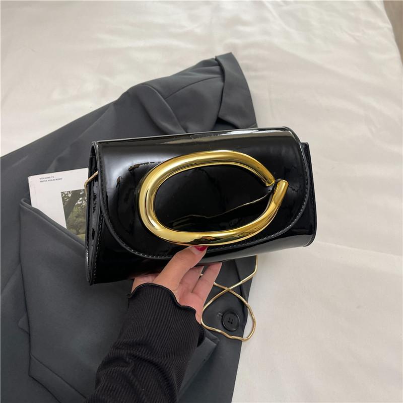 

Texture 2025 European and American trend classic hand-held dinner light luxury foreign style high value shoulder messenger handbag