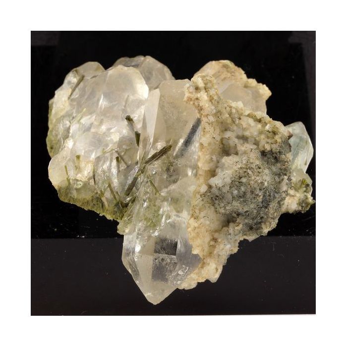 Quartz + Epidote 975.1 carats