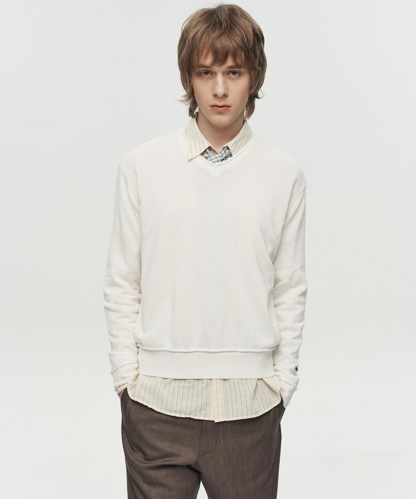 Hoite Niel Cotton V-Neck Knit (Off White)