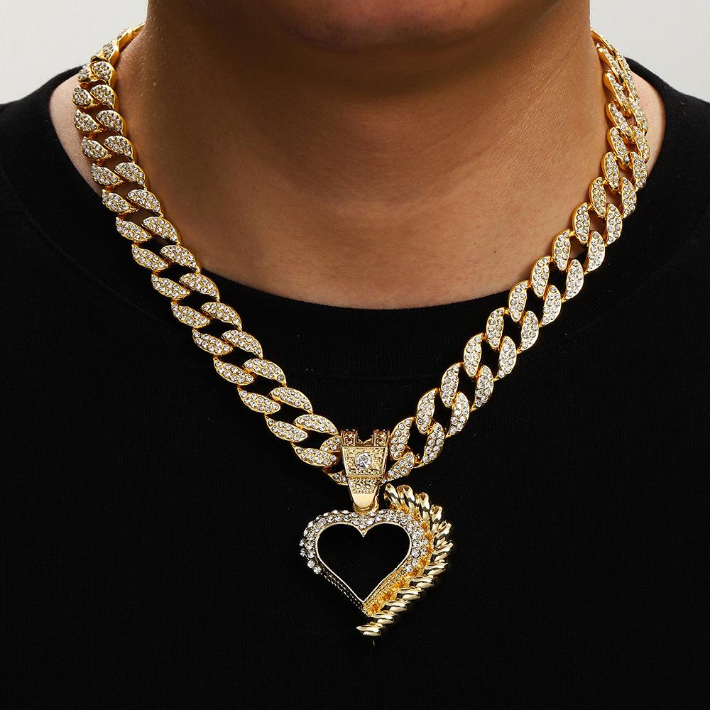 TEMU Hot Selling Love Alloy Pendant Hip Hop Personalized Design Cuban Chain Trendy Men's Necklace