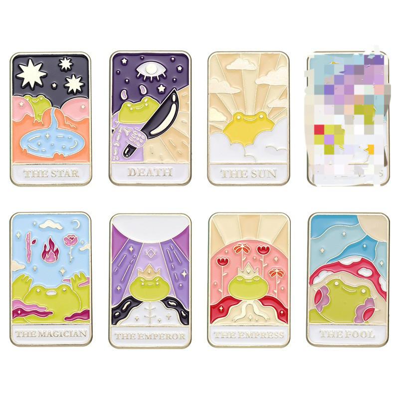 Adorable Metal Badge Featuring Frog King Animal Design Perfect For Trendy Accessory