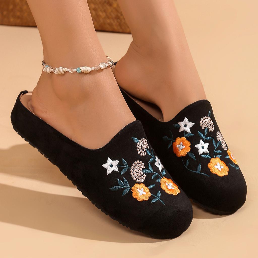 Large Size Slipper Women 2025 Summer New Embroidered Female Slippers Flat Women's Shoes