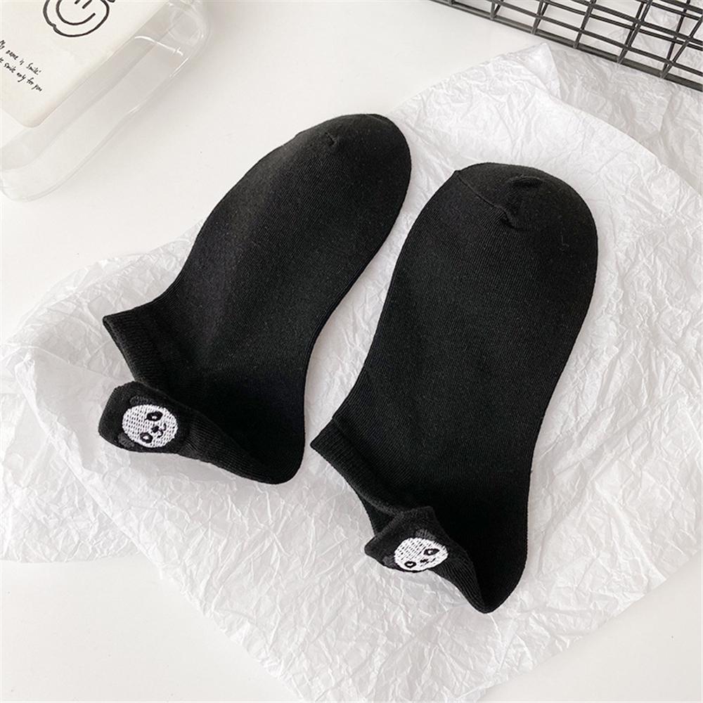 Lustige Niedliche Stickerei Panda Socken Damen Harajuku Divertidos Kawaii Weiß Schwarz Gestreift Kurze Knöchelsocken