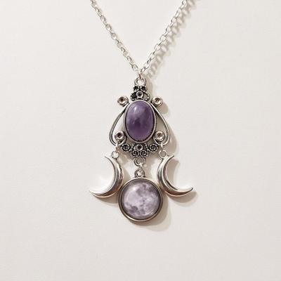 Triple Moon Goddess Náhrdelník Ametystové šperky Retro kreativní osobnost slitinový náhrdelník