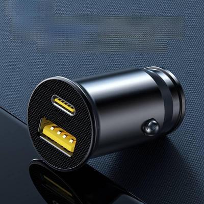 PISEN Dual-Port 30W PD Schnell-Autoladegerät mit USB und Zigarettenanzünder-Adapter