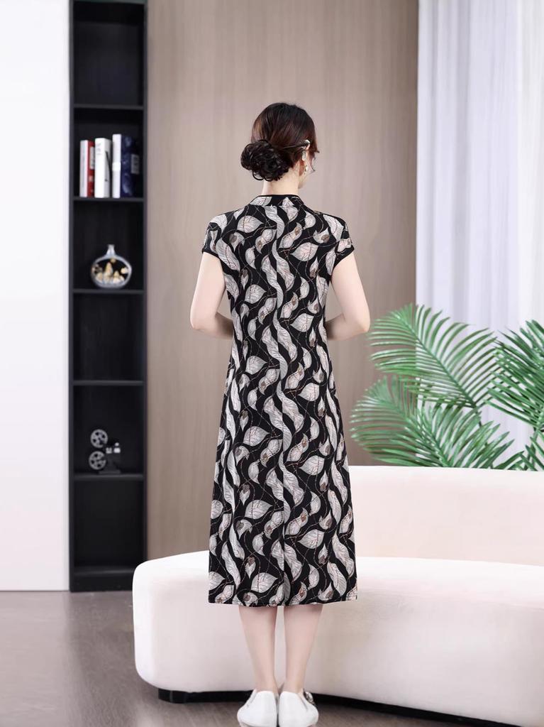Plus-Size Korean-Style Loose-Fit Short-Sleeve Printed Midi Dress for Middle-Aged Women