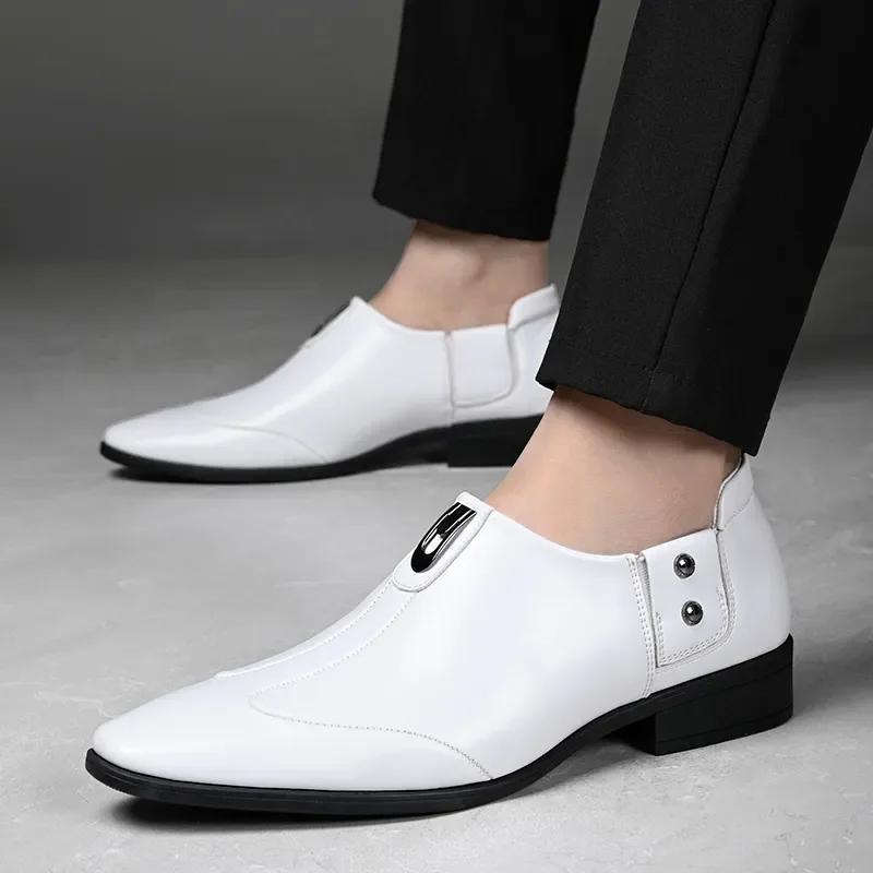 Fashion White Mens Casual Loafers Driving Moccasin Fashion Male Comfortable Business Formal Spring Leather Men Lazy Metal Dress Shoes
